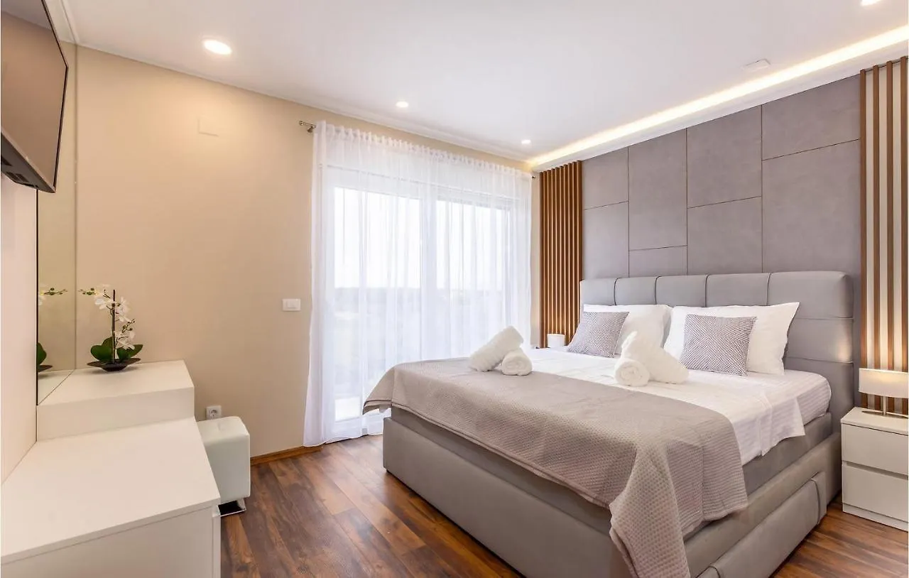 Villa Bura Nin Сasa de vacaciones